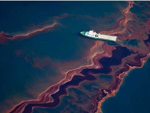 1-gulf_oil_spill_aerial